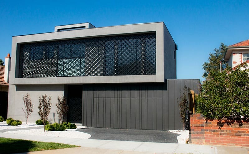 Interlocking cladding in Vestis Black Graphite aluminium at Fitzgibbon Crescent House, Melbourne