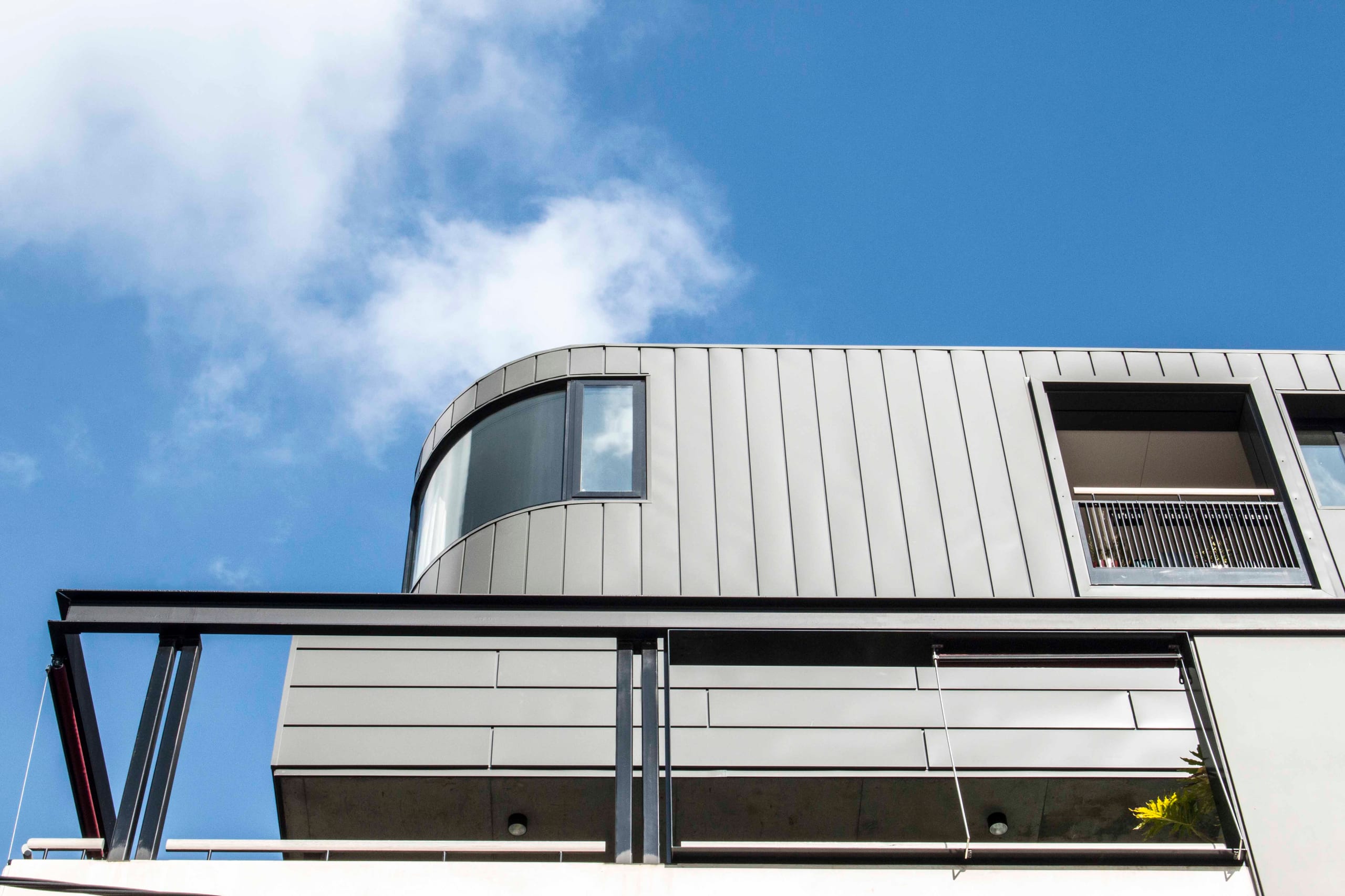 Curious about curved cladding? Let's make the curvy a more straight.